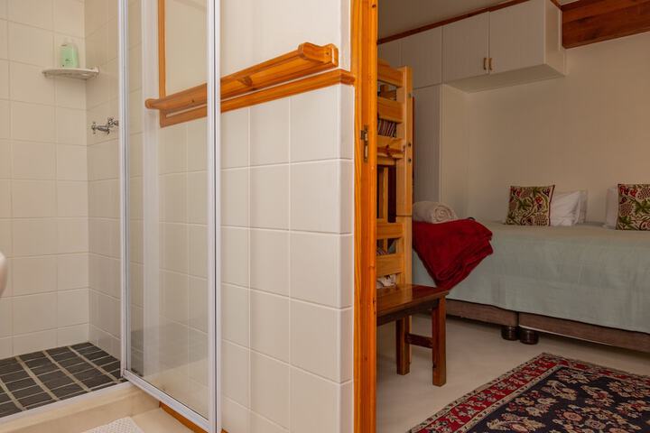 Room 68 of 103