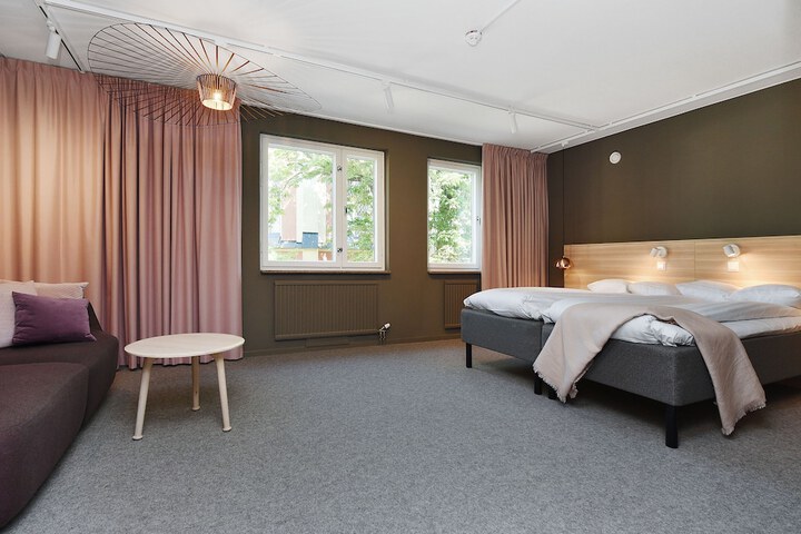 Room 11 of 71