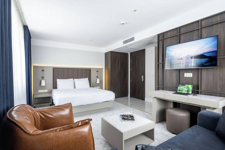 Room 14 of 63
