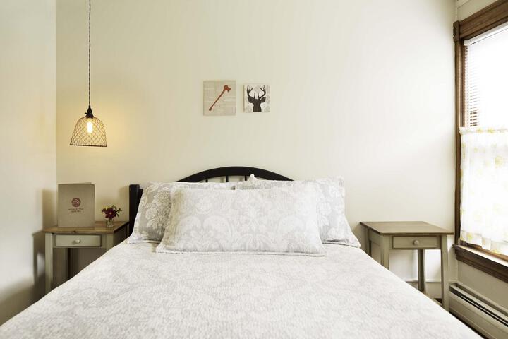 Room 3 of 12