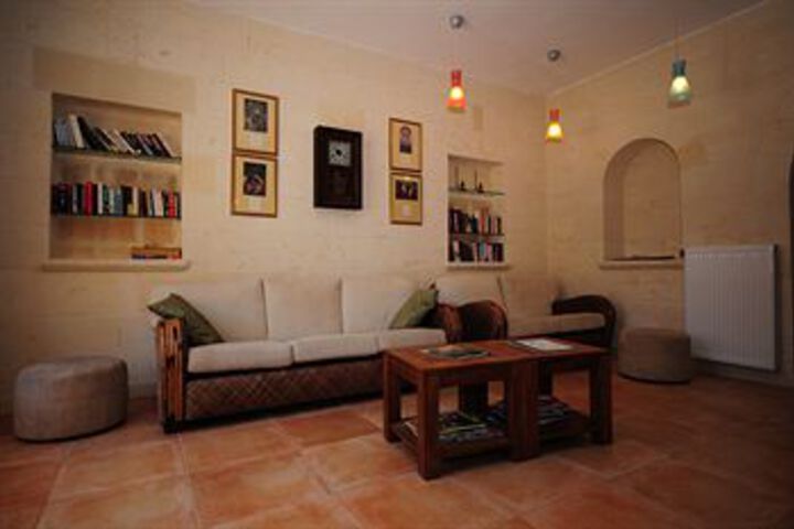 Room 68 of 80