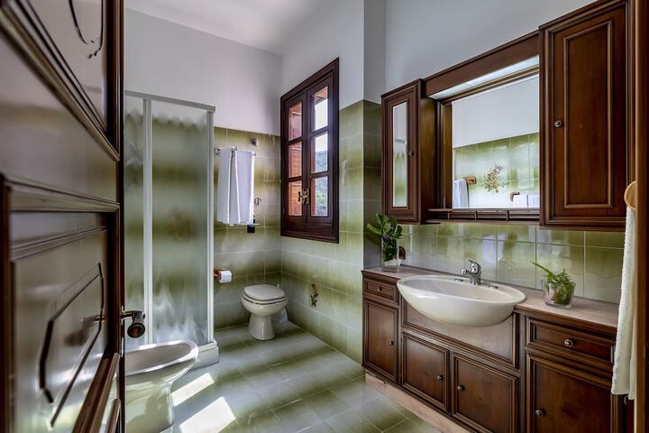 Bath Interior