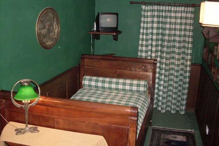 Room 5 of 29