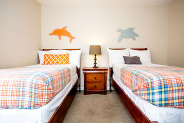 Room 11 of 23