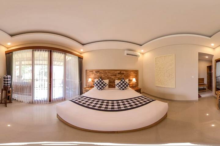 Room 5 of 31