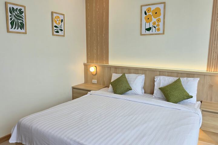 Room 20 of 97