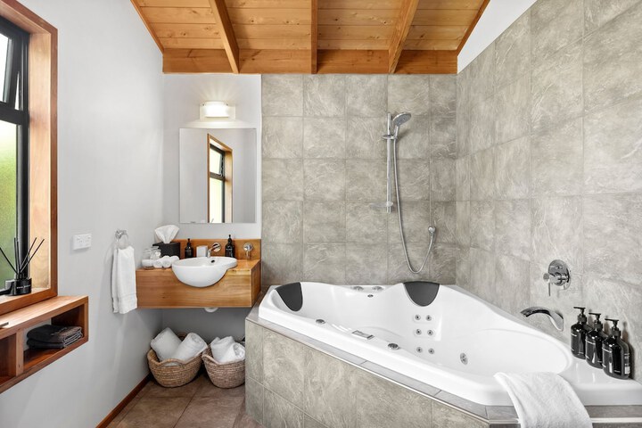 Bath Interior