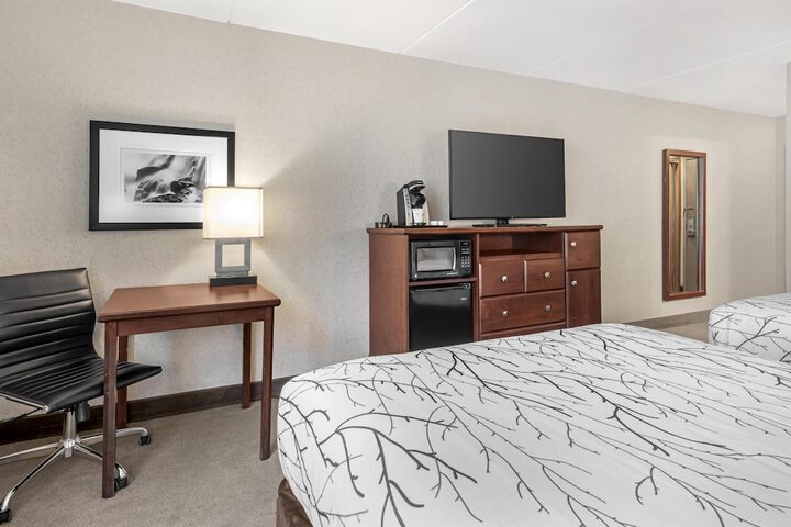 Room 35 of 92