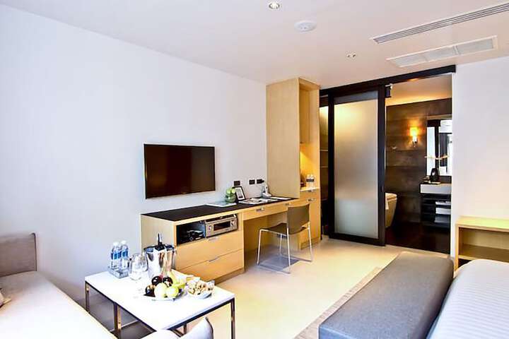 Room 22 of 36