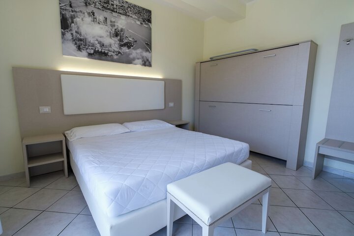 Room 13 of 67