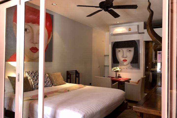 Room 15 of 106