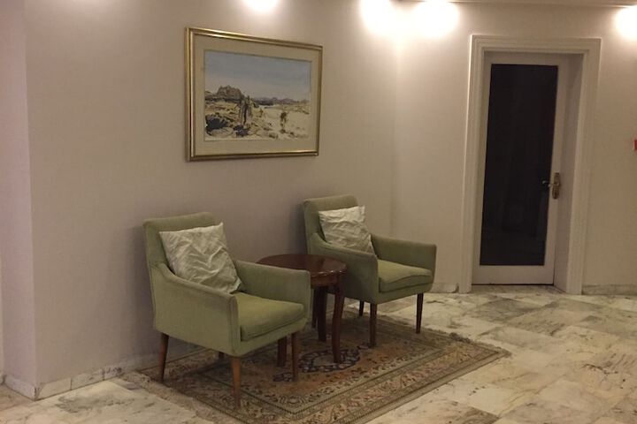 Ballroom/Hall 37 of 45