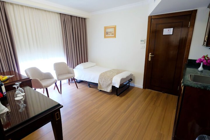 Room 11 of 53