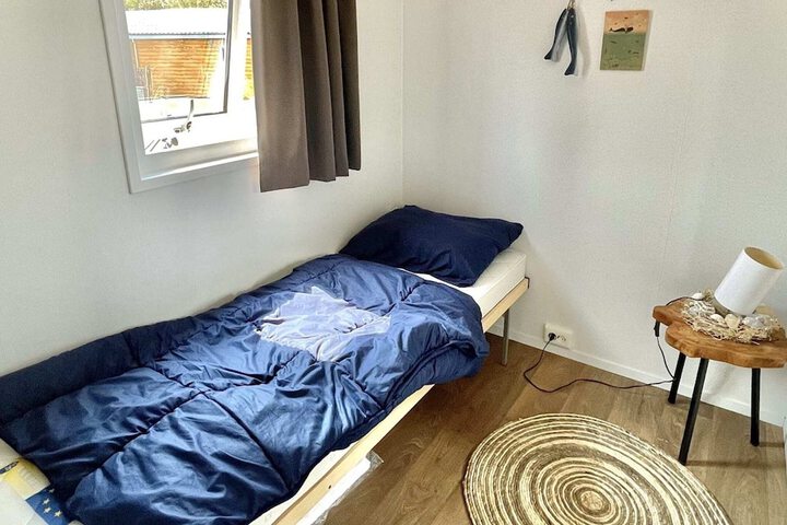 Room 3 of 38