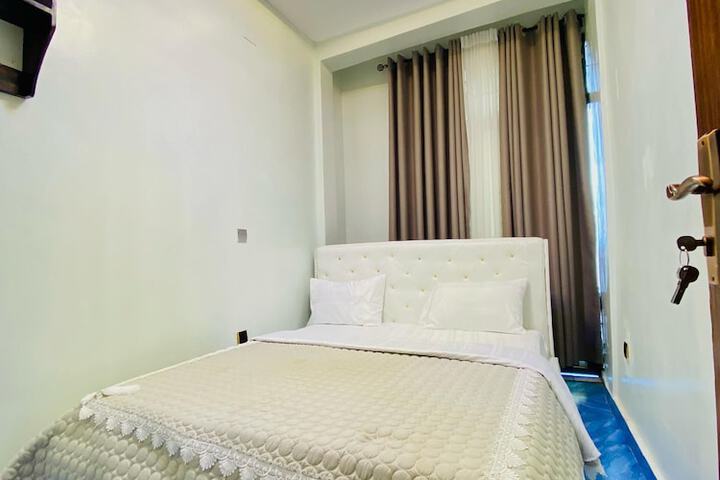 Room 7 of 22
