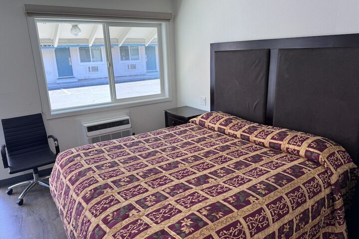 Room 7 of 43