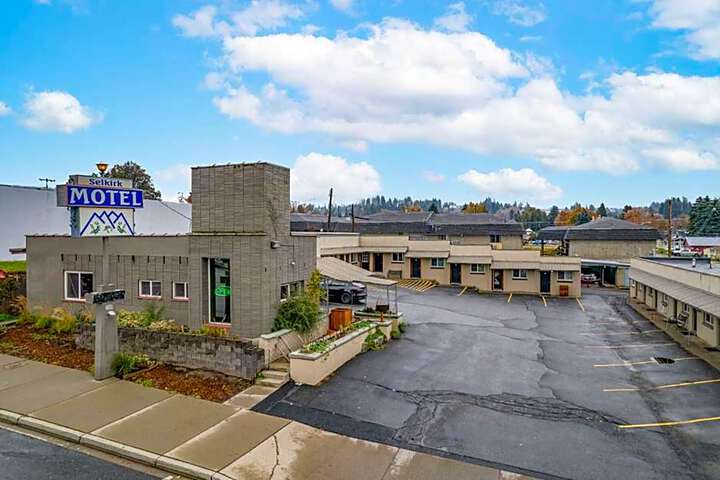 Selkirk Inn in Colville, WA