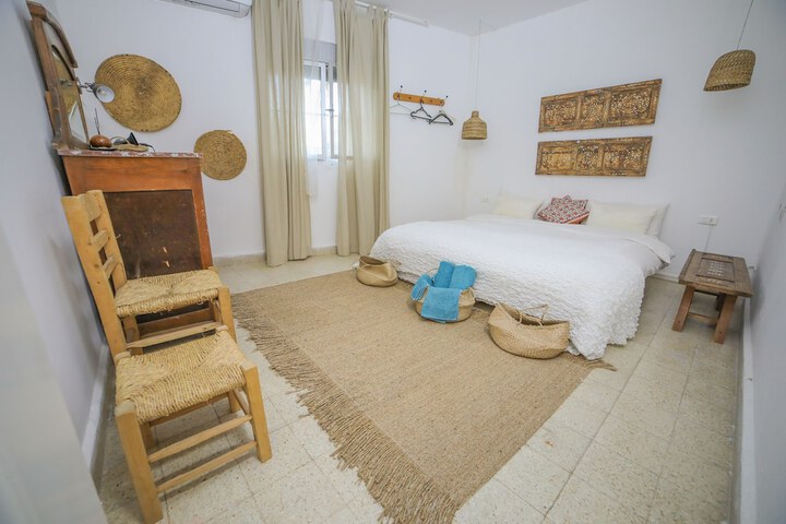 Room 29 of 70