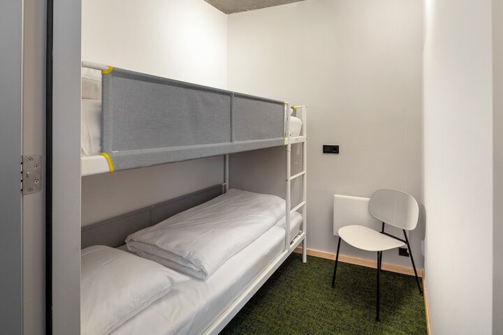 Room 6 of 22