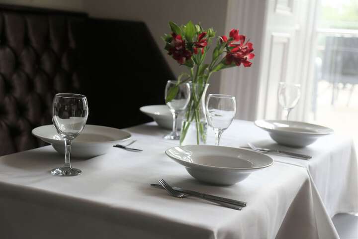 Dining 88 of 141