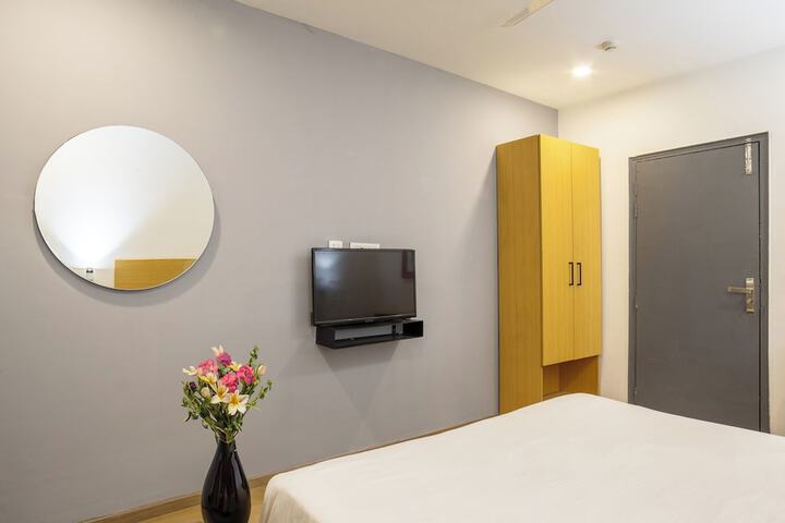 Room 13 of 29