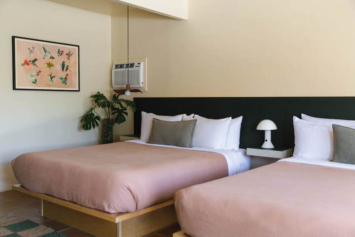 Room 12 of 24