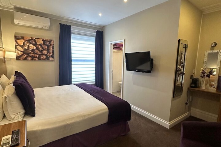 Room 39 of 193