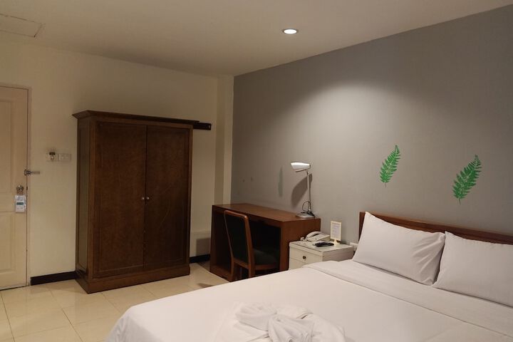 Room 20 of 87
