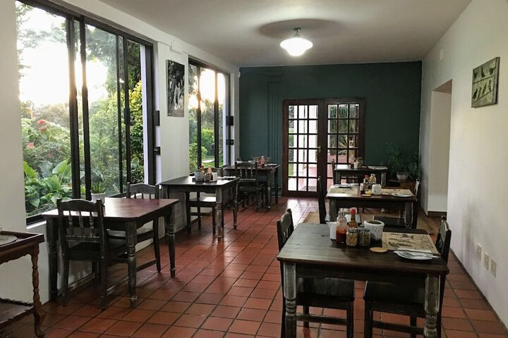 Breakfast/Coffee Service 24 of 37