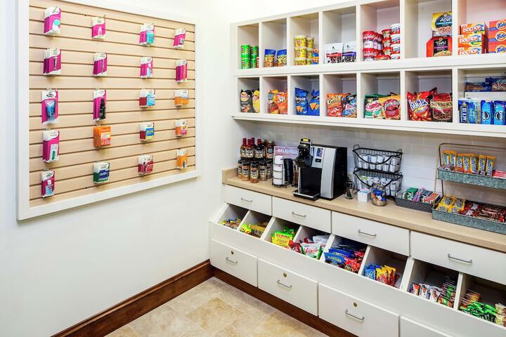 Snack bar