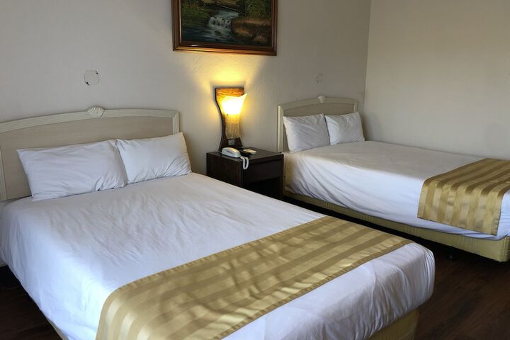 Room 14 of 40
