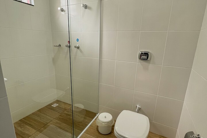 Room 12 of 28