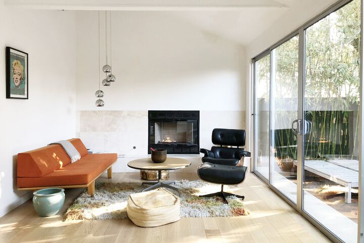 Room 9 of 20