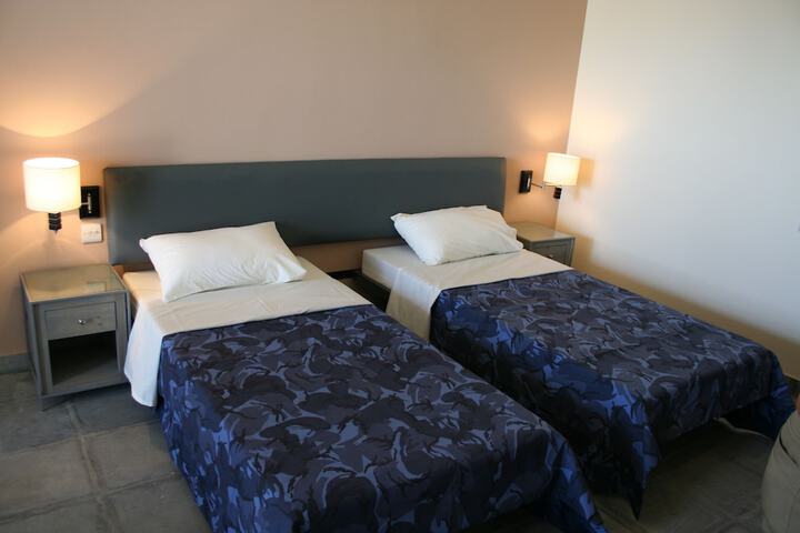 Room 2 of 18