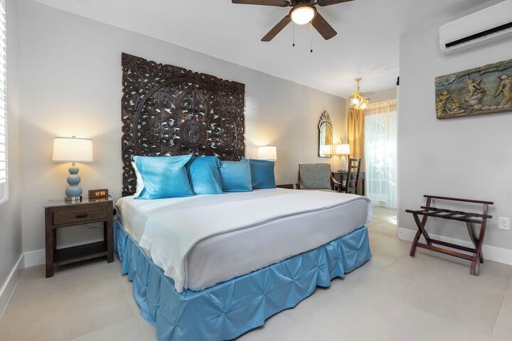Room 4 of 27