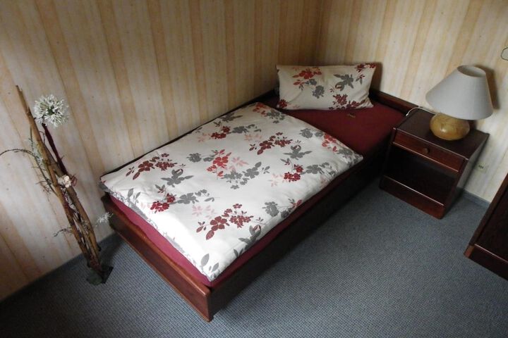 Room 17 of 43