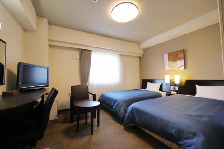 Room 10 of 47