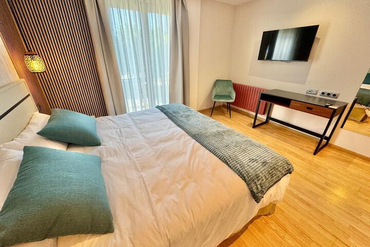 Room 22 of 80
