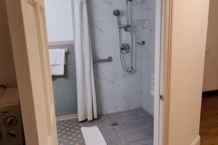 Room 30 of 53