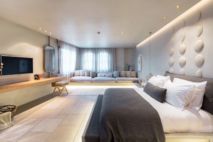 Room 3 of 36