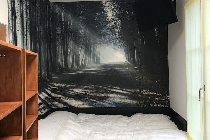 Room 68 of 111
