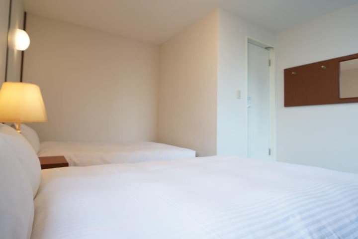 Room 6 of 29