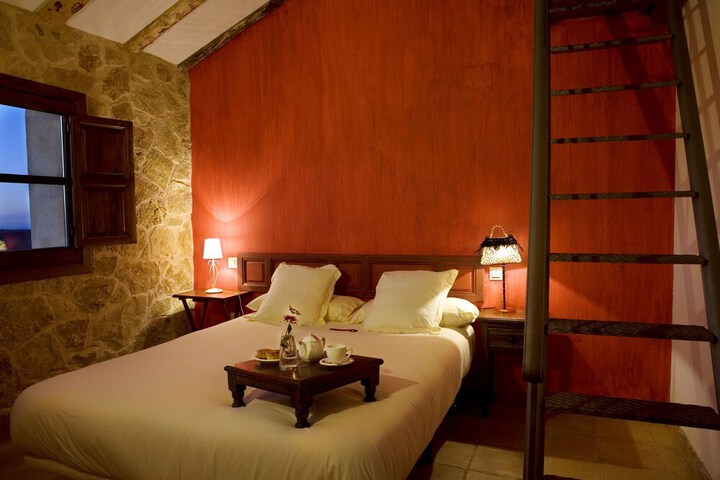 Room 15 of 51