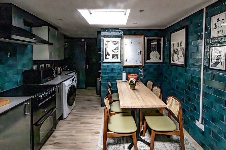 Room 28 of 36