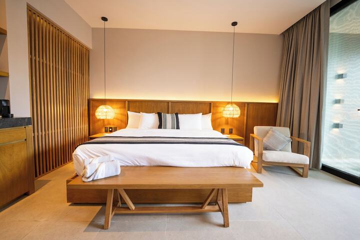 Room 4 of 64