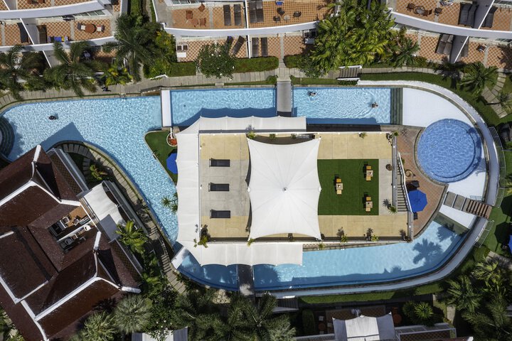 Pool 144 of 174