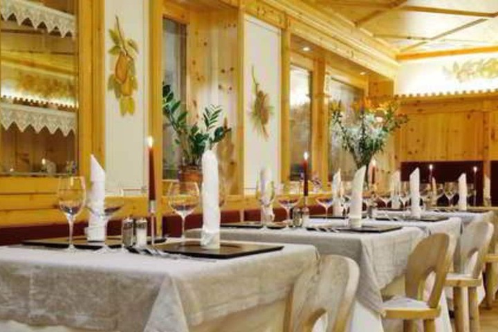 Dining Photos