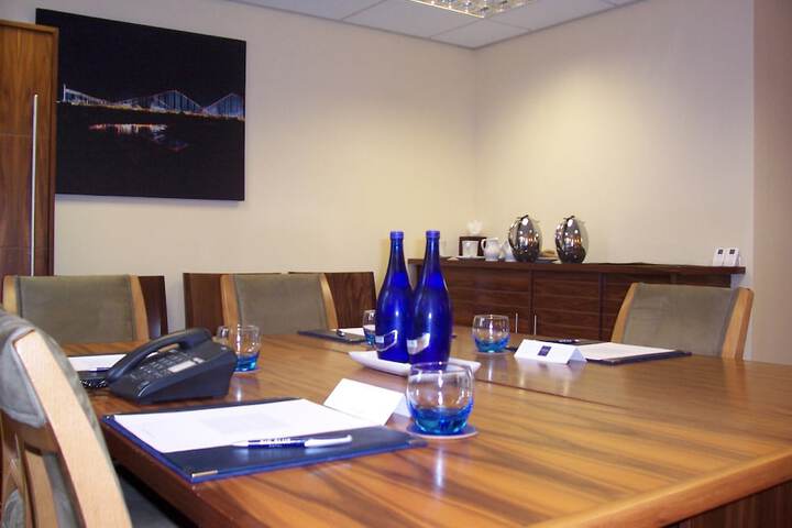 Business Center 85 of 95