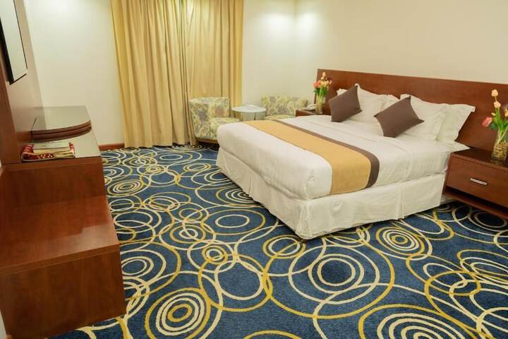 Room 14 of 40