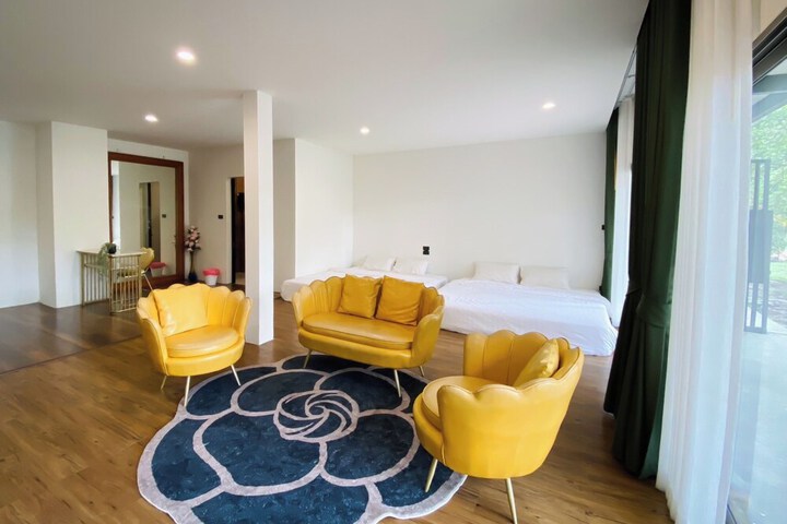 Room 26 of 68